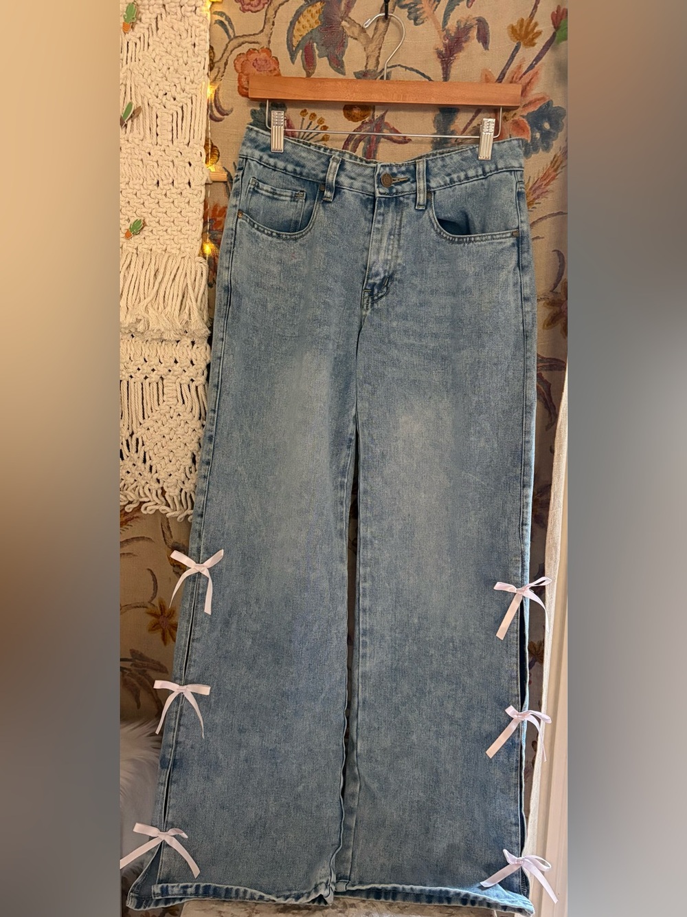 High-Rise Light Blue Wide-Leg Jeans with Side Ribbon Bows